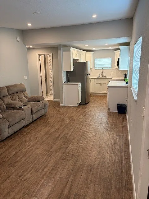 2 bed, 850 sqft, $1,850 — Photo 4