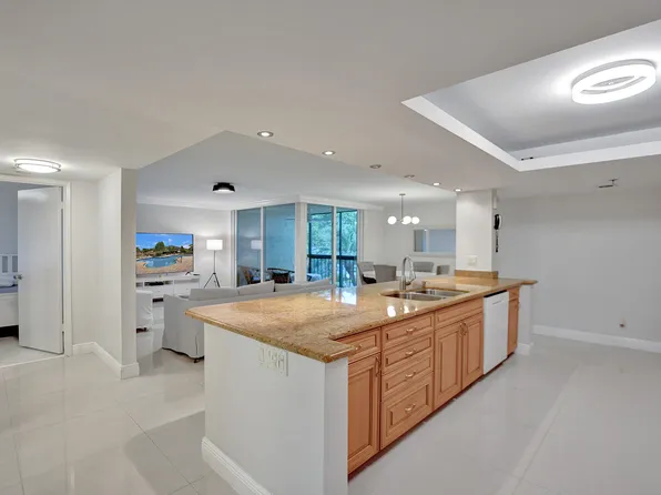 955 Egret Circle #307, Delray Beach, FL 33444