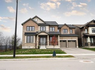 107 Cuesta Hts, Hamilton, ON L8J 0M2