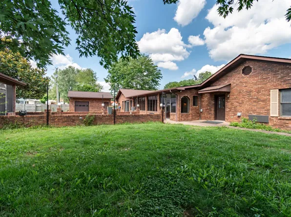 801 Lynnview Dr, Albany, KY 42602