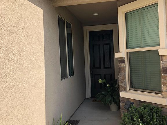 3rd image of 3907 E Laura Ave