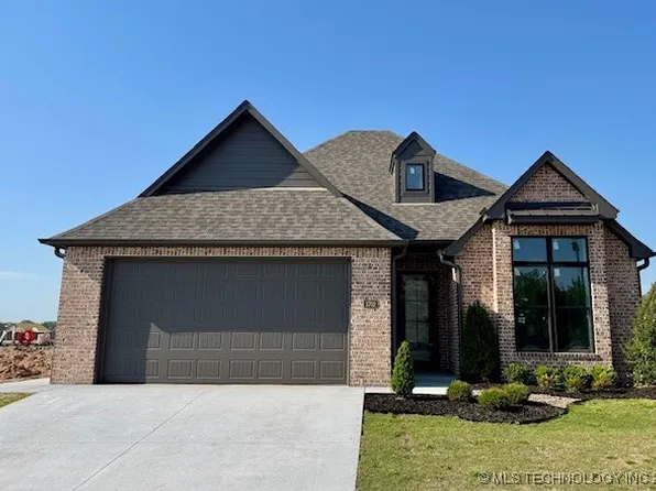 3702 W Laredo Pl, Broken Arrow, OK 74012