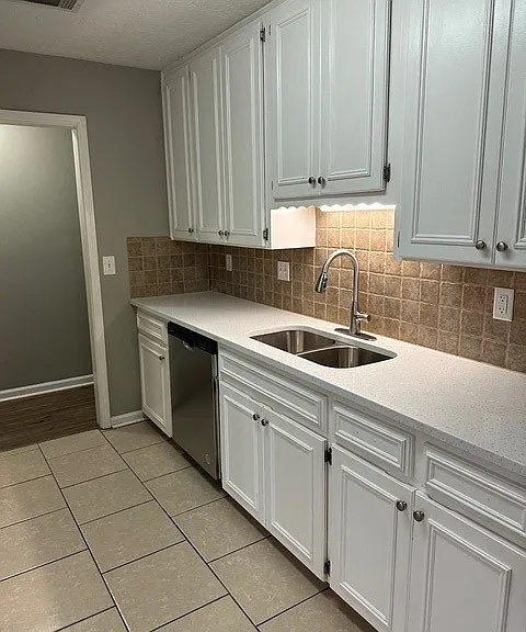 508 Deer Path — Photo 11