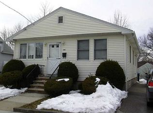 206 Lynch St, Providence, RI 02909