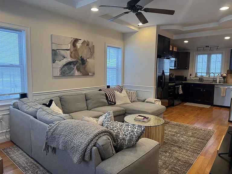 9 Winthrop Ct #1 — Photo 17