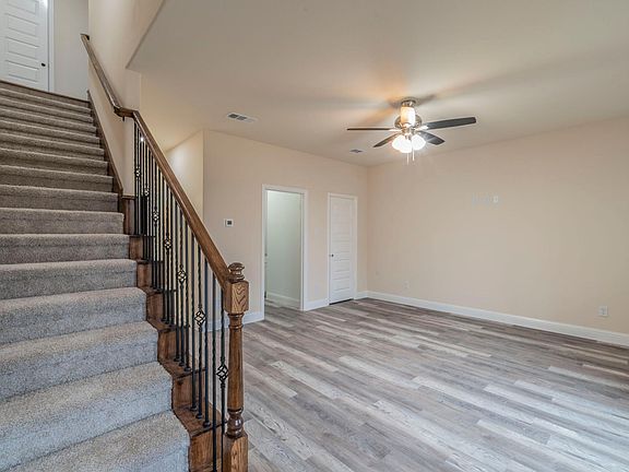 3rd image of 1605 Mignon Dr