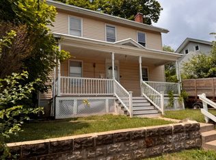 7 Brown St, Flemington, NJ 08822