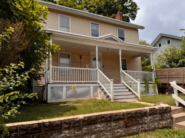 7 Brown St, Flemington Boro, NJ 08822