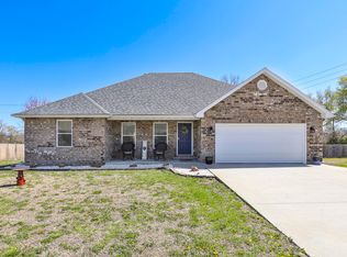 580 S Gary Ave, Bolivar, MO 65613
