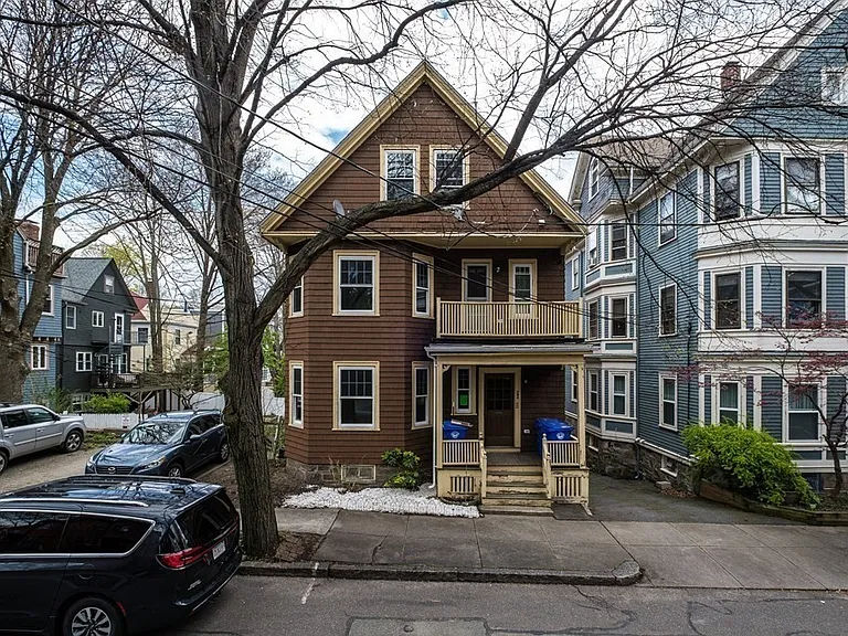39 Perry St #3 — Photo 16