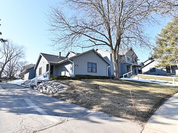 2nd image of 395 Lexington Ct Unit C
