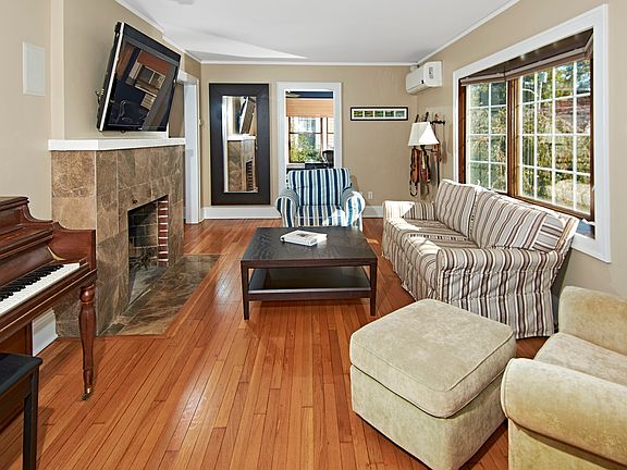 3rd image of 66 Hawley Ave