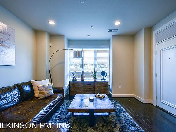 4th image of 2403 Richmond Hwy #101