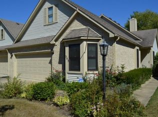 345 Carriage Ln, Franklin, IN 46131