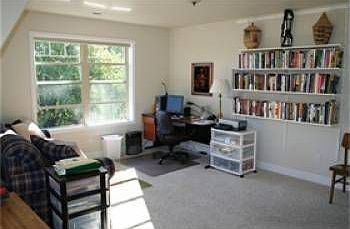 5th image of 870 Blackberry Ln