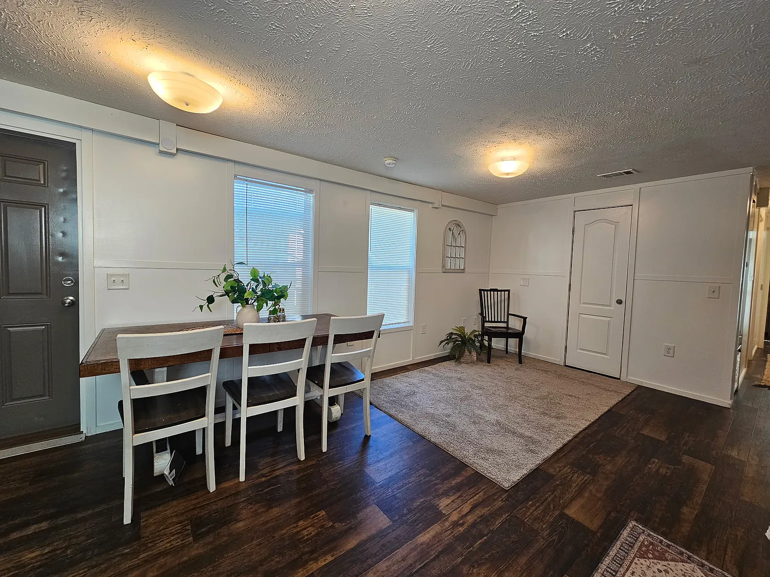 2 bed, 800 sqft, $1,075 — Photo 3