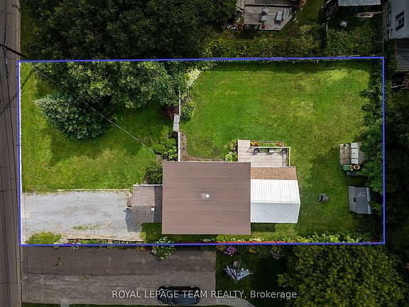 4th image of 544 Mackay St