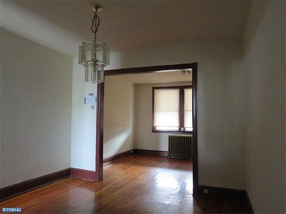 5th image of 6062 N American St