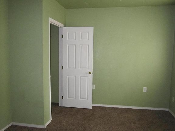 3rd image of 402 E Mineral Ave