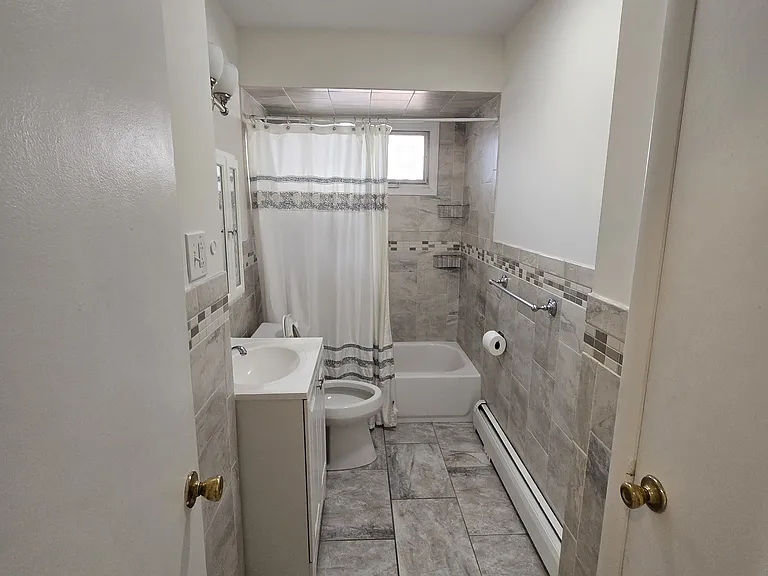 90 Harvey Ave #1 — Photo 28
