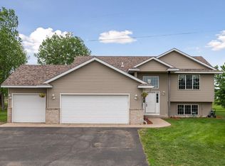 11282 Laura Cir, Becker, MN 55308