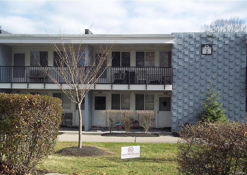 1st image of 2 Wyndover Woods Ln APT 13