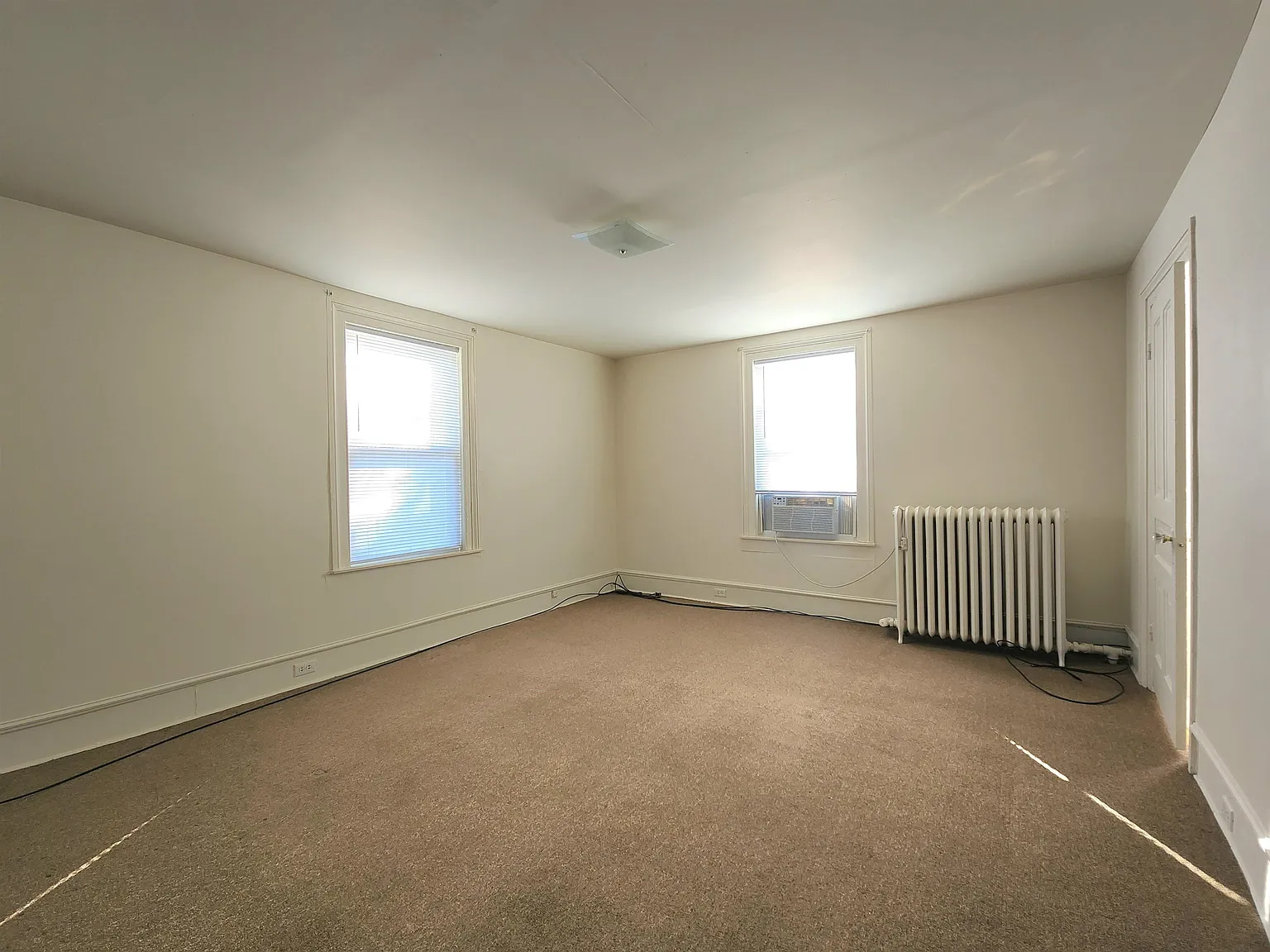 2 bed, 1.0 bath, 1000 sqft, $1,150 — Photo 3