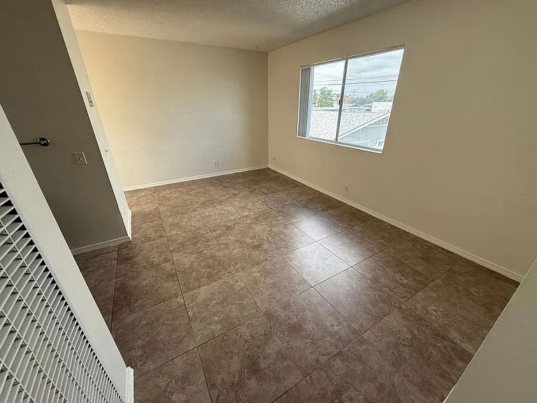 Apartment Building in North Park — Photo 16