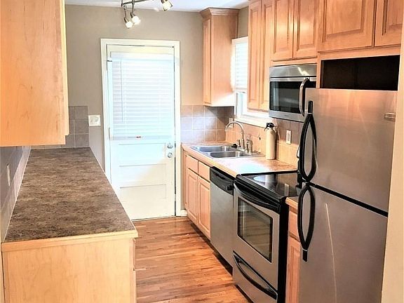 5th image of 4211 Clark Ave #42112