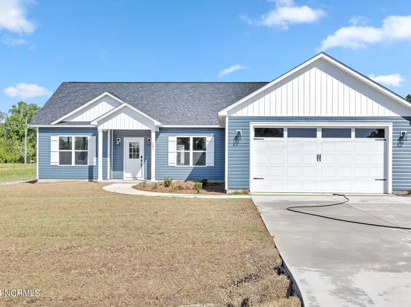 101 Adams Landing Way, Maysville, NC 28555