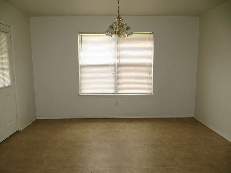 4604 Ledgestone Dr — Photo 3