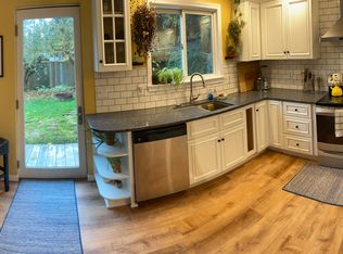 170 S 7th Ave, Pt Hadlock, WA 98339