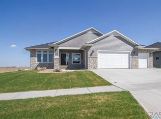 2408 S Canyon Ave, Sioux Falls, SD 57110