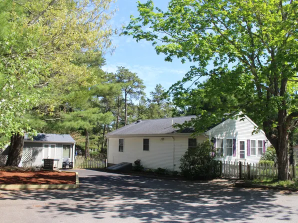 42 Wareham Lake Shore Drive, East Wareham, MA 02538
