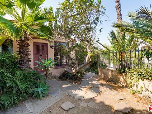5th image of 1528 Micheltorena St