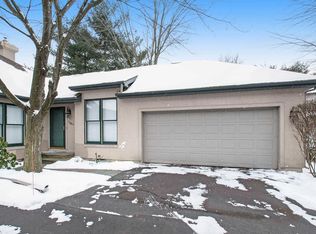1307 Bridge Water Way #A-4, Mishawaka, IN