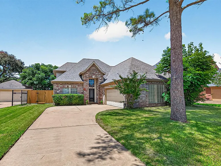 2922 Cotton Stock Dr — Photo 1
