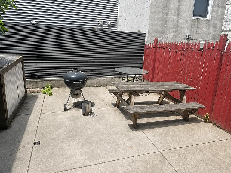 912 New Market St #C — Photo 7