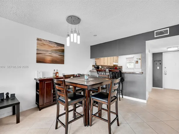7610 Stirling Rd #206-F, Hollywood, FL 33024