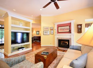 12302 Rochester Dr, Fairfax, VA 22030