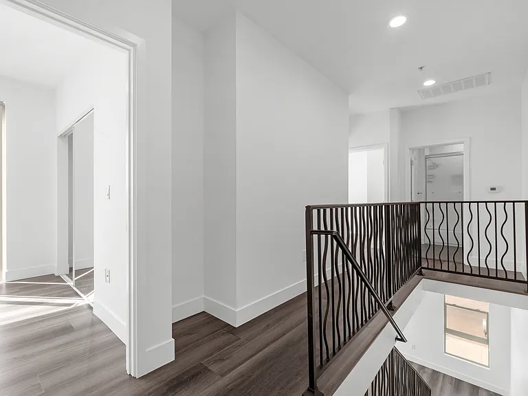 6006 N Klump Ave — Photo 29