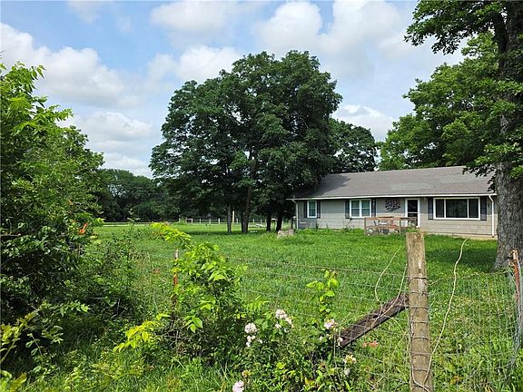4th image of 38543 Lone Elm Rd