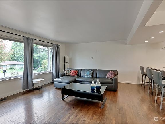 5th image of 23254 25th Avenue S