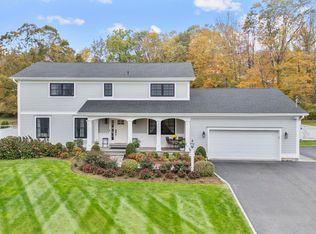 14 E Gate Rd, Danbury, CT 06811