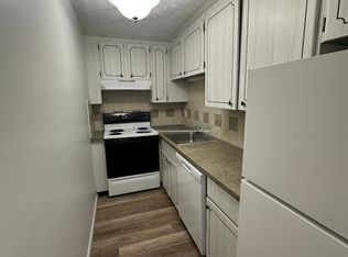 183.5 Lexington St #24, Auburndale, MA 02466