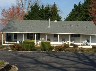 1085 Turner Rd, Tryon, NC 28782