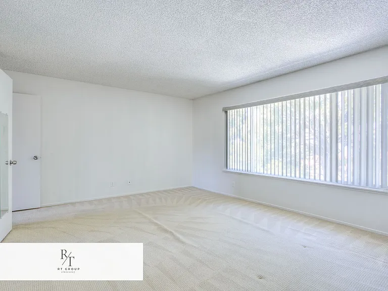 2352 Birch Log Way — Photo 32
