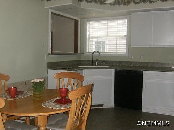 eatin kitchen