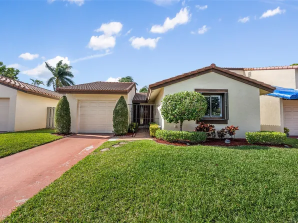 6353 Lantana Pines Drive, Lake Worth, FL 33462