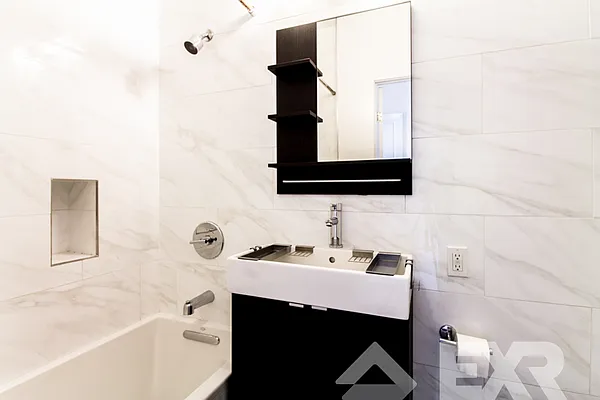 Rented by EXR | media 13